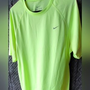 Nike dry fit size XL